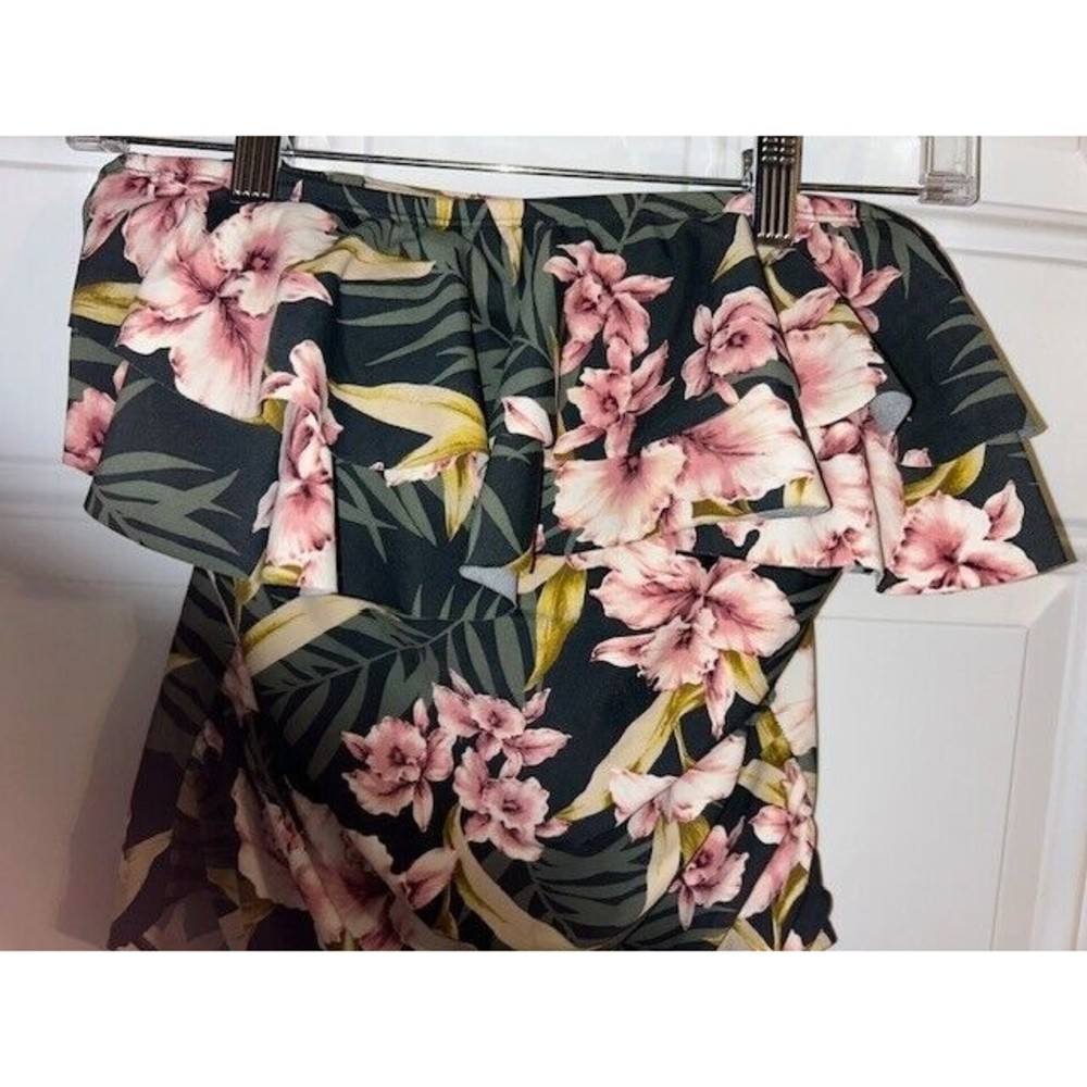 Kona Sol Swimsuit Womens Size M Flora Double Flounce Ruffle Front One Piece EUC - Picture 2 of 4